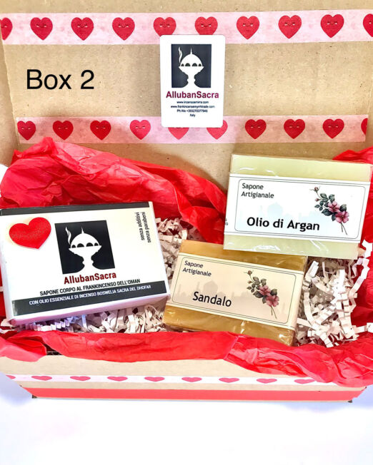 Box Mother's Day set 3 Soaps made with Frankincense Essential Oi, Soap Fragrances made with Rose EO, Lavander EO, Argan EO, Sandal EO. AllubanSacra Made in Italy soaps.